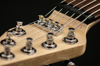 Parts are machined from solid mill rolled brass for pure, perfectly balanced tone. Bridge saddles have a long travel range for accurate intonation setting with any gauge of strings.