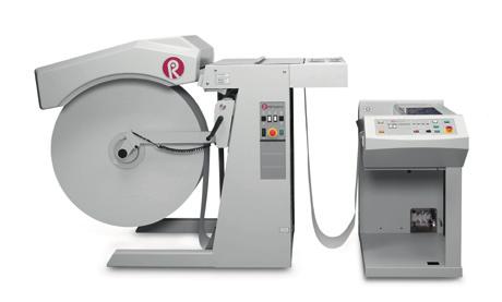 The roll feeder completely integrates into the Digimaster EX System either through the print engine or through an additional paper supply module.