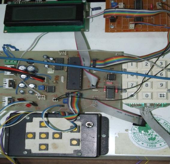 A photo of the microcontroller system design SIMUATION AND EXPERIMENT RESUTS The objective of Simulink was as a hydraulic actuator, which was a representative of a hydraulic servo system.
