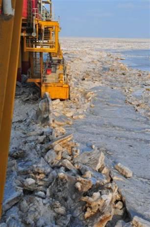ZHAO DONG Ice Challenges Worst in 40 Years Sea-ice restricted tanker loading