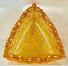 Wright Item: 22-46 Daisy & Button Triangle Salt Dip (Mold purchased by Fostoria Collectors) (Now at Wilkerson Glass) Reference: H&J 876