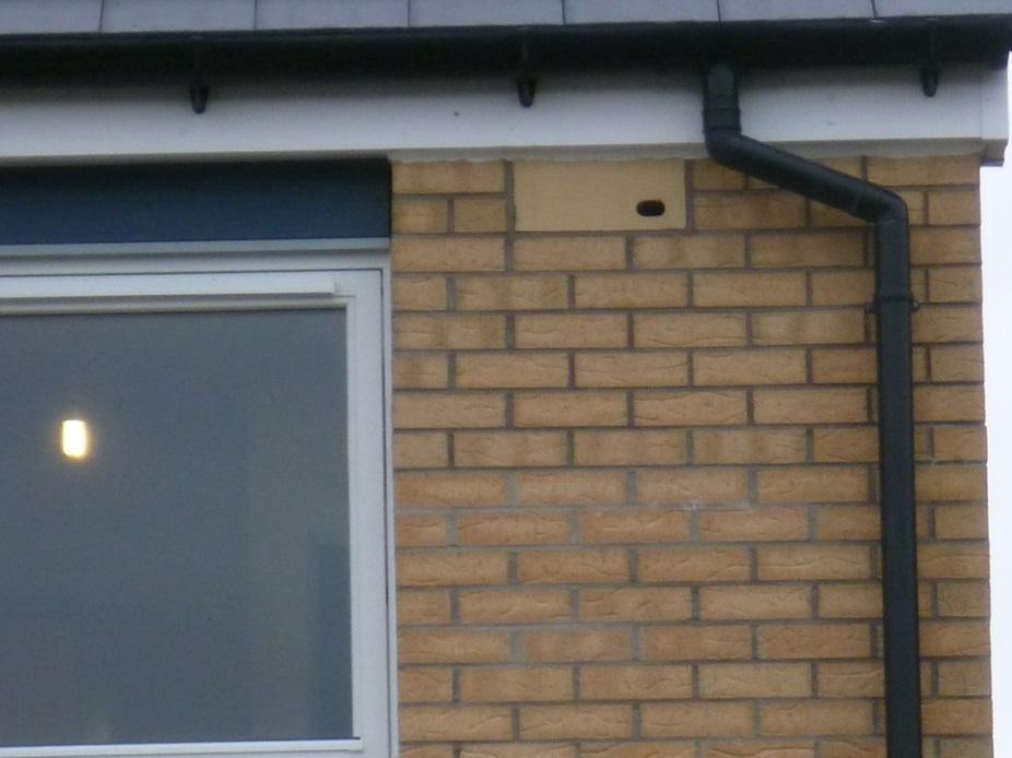 Figure 8 bricks inset in new housing, Wellhouse, Glasgow Clare Darlaston 3.
