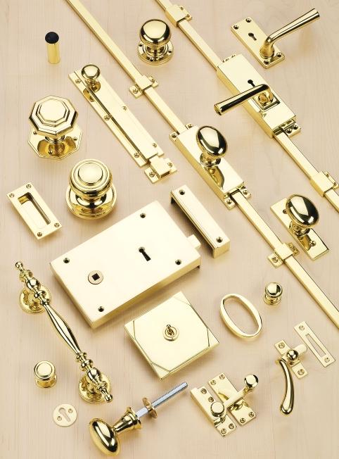 Polished Brass POLISHED BRASS (PB) Highly polished solid brass which is protected by an electrophoretically applied high performance clear lacquer.