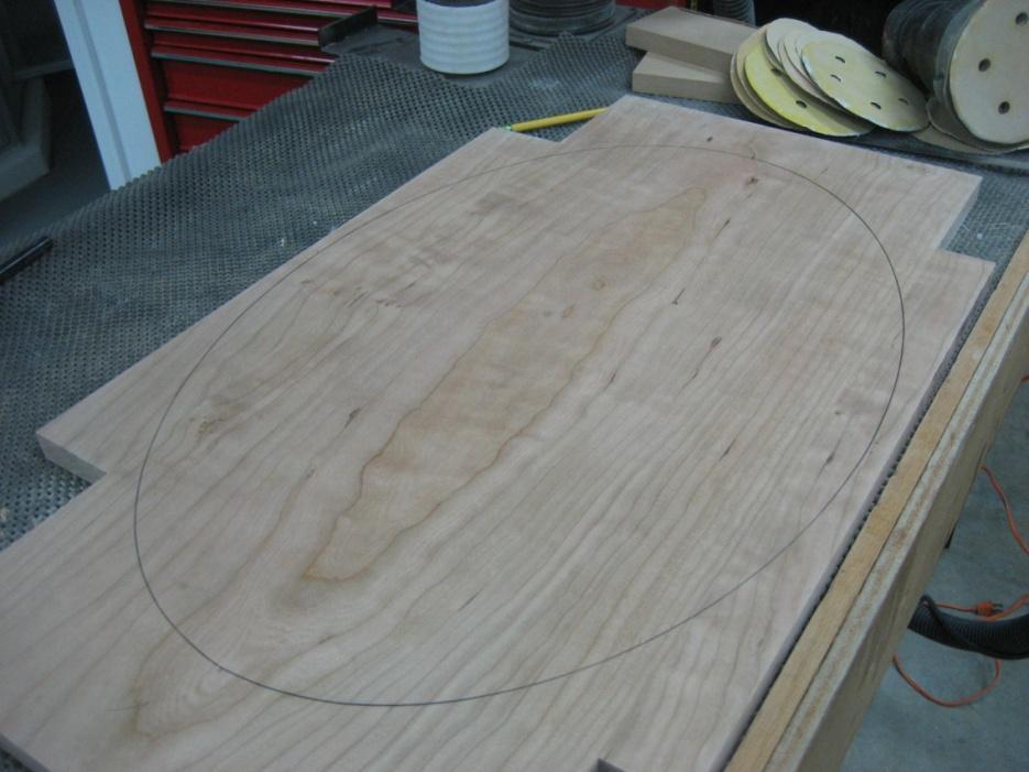 Scrolled table top using bandsaw close to but not on profile line.