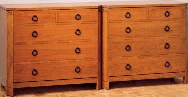 21 S T C E N T U R Y B E D R O O M 91-2081 SINGLE DRESSER H35 W40 D19 Four drawers (top