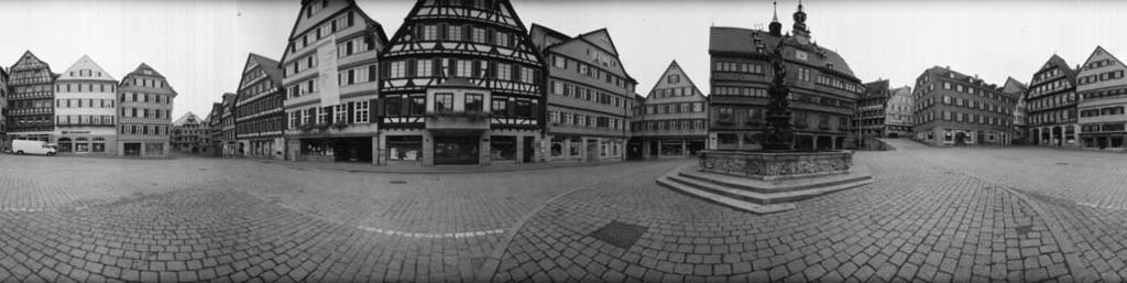 Figure 1: Top: 360 roundshot of the Tübingen Market Place.