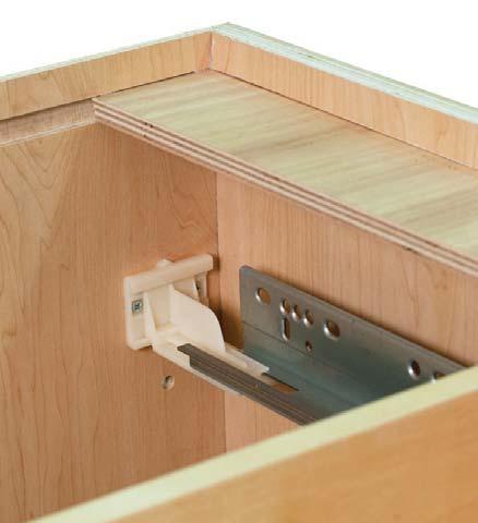 DRAWER BOX GLIDE ADJUSTMENTS PAGE 4 Warning: Complete all and drawer adjustments before installing knobs and pulls.
