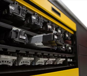 More productivity More quality More cost control Built for speed With production speeds up to 152 A4 pages per minute, Kodak s digital sheetfed presses are designed for maximum throughput.