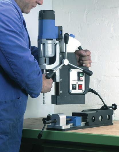 A stable support, designed for the MOBIL CLAMP clamping device, ensures the correct working height and a comfortable