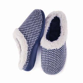 95489 Knit Ballet with Pom Pom Knitted ballet with pom pom features: foam layers. Lightweight Synthetic Sole. Size: 4, 5, 6, 7. Available in navy and cream NAV.