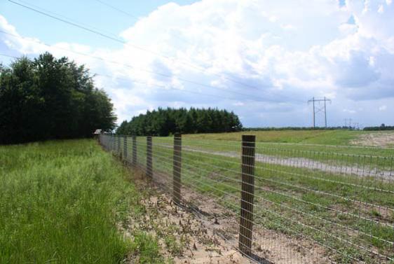 Job Sheet No. AL382C - 1 Woven Wire Fence Alabama Fence Job Sheet No. 382C The woven wire fence is suited for the restraint and management of most species and classes of livestock.