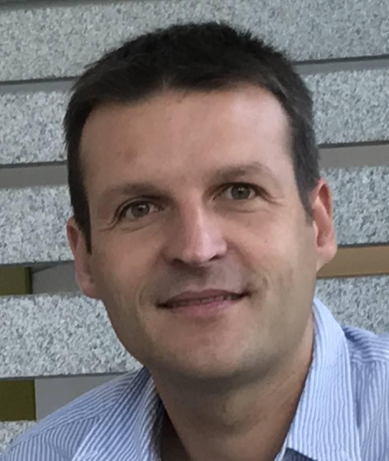 Biography Paul Marchal Paul Marchal, CEO has 16 years experiences in semiconductor R&D and management at imec, Belgium. He co-founded and headed imec s advanced packaging program with >30M/y revenue.