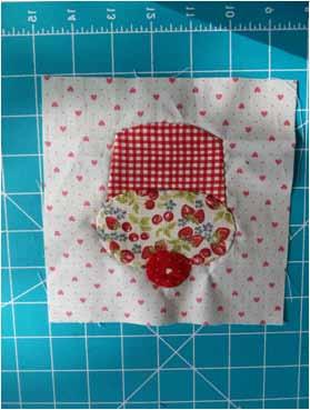 with a blue polka dot base, and four with a red and white gingham base).