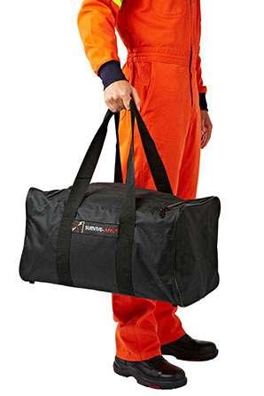 16 CAL High visibility suits with a backpack or carry bag. Gloves are available. Category HRC 2 Casual wear APTV 12 CAL/cm² 12.