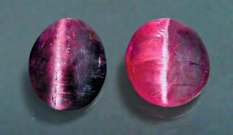 At the Pala Chief mine, mine owner Bob Dawson found a gem pocket containing tourmaline and kunzite in November 2000.