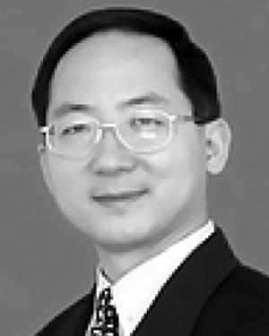 2520 JOURNAL OF LIGHTWAVE TECHNOLOGY, VOL. 26, NO. 15, AUGUST 1, 2008 Jianping Yao (M 99 SM 01) received the Ph.D.