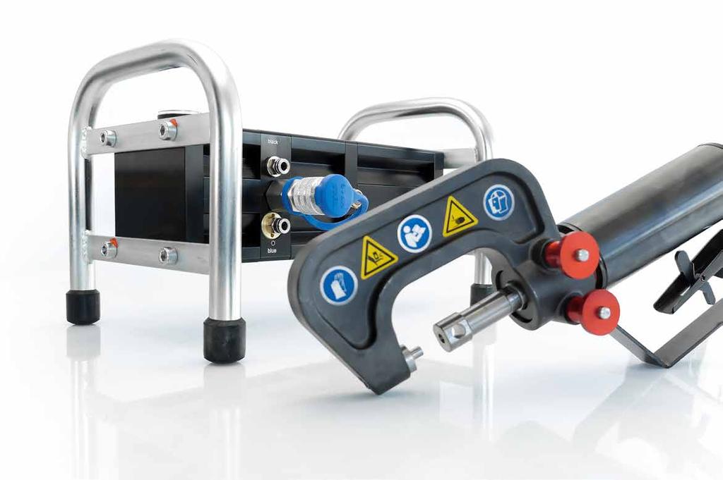 The universal technology of the device allows the adaptation of many attachments and rivets for different applications.