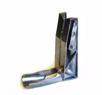 3. From the back of the reflector bracket, secure the bolts with four ½-inch hex flange nuts. Note: Ensure that the carriage bolts are firmly seated before tightening the nuts. 4.