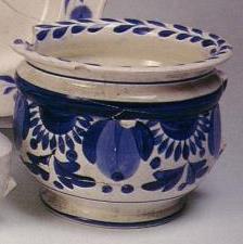 White Earthenwares Hand-painted Hand-painted slightly more intricate, standardized patterns, flowers,