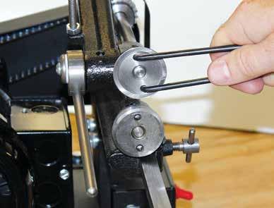 (Figure 8) To cut the inner diameter (ID), loosen the scale bar Tee screw, and slide the