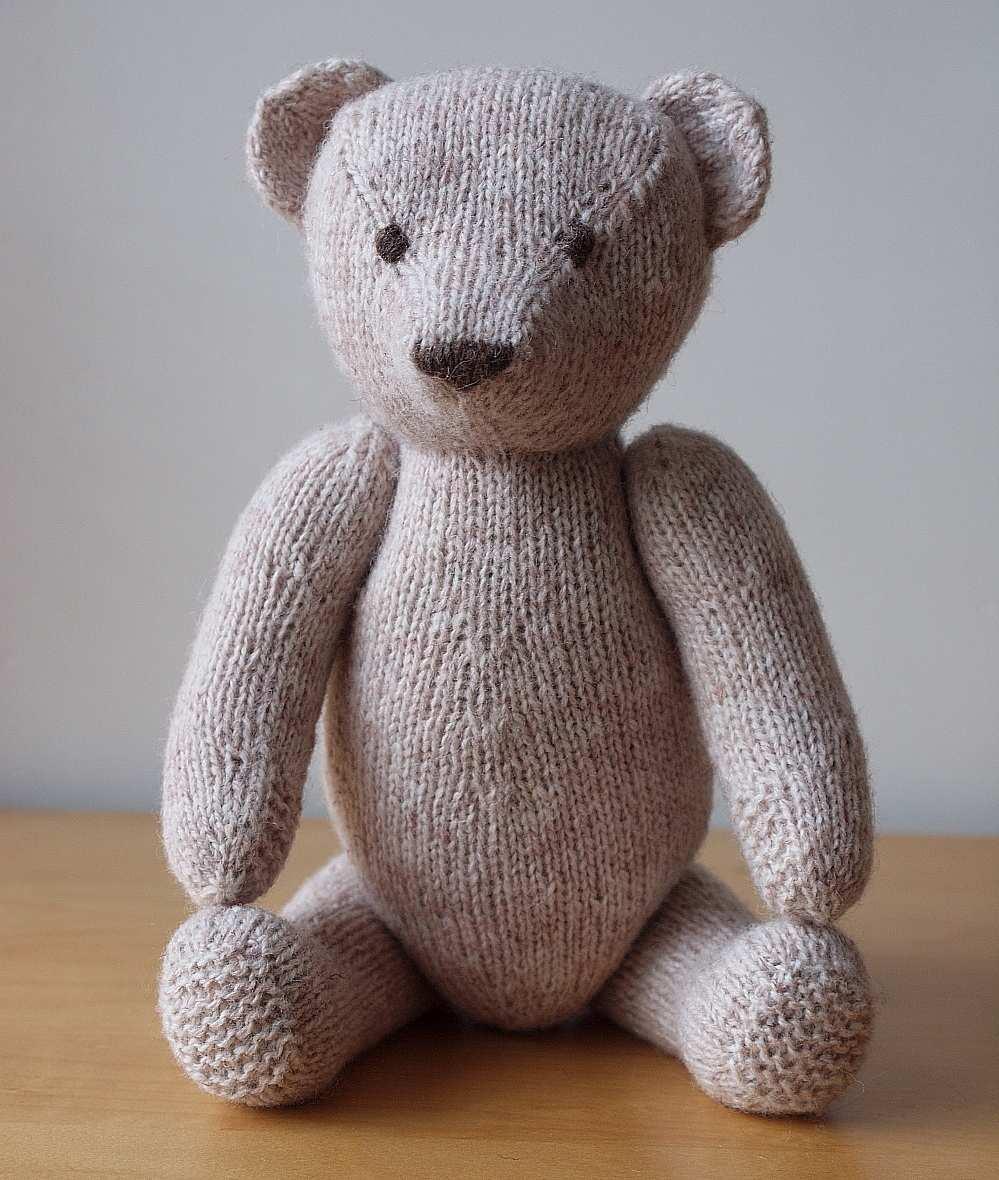 Owen Jane Watling A truly special bear, Owen is worked in double knitting yarn and is based on a traditional teddy bear. He is knitted entirely in the round and has jointed arms and legs.