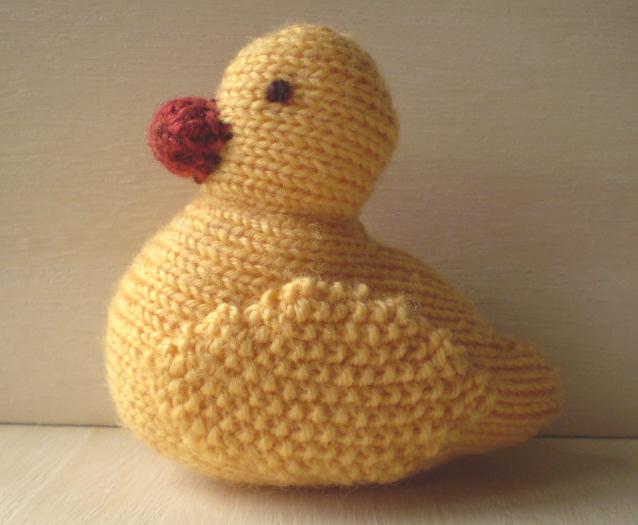 Making up the Body With wrong sides together, pin and sew the duck using mattress stitch and leaving a gap for stuffing. Stuff the duck firmly, rounding the body and flattening the base.