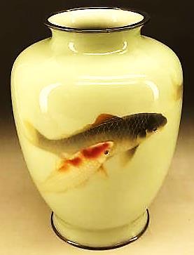 Vase with koi carps Marked as pure silver (JUNGIN)