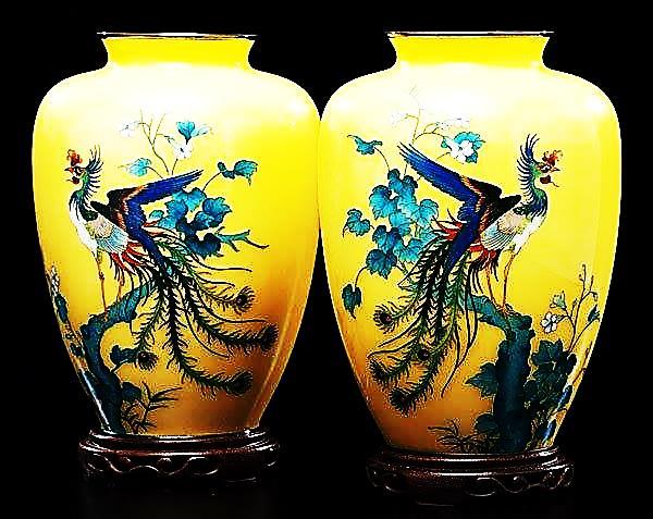 Phoenix vases c.
