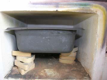 In both kilns, use a stainless steel box, 2½" tall. Place the box on posts, so it s as close as possible to the top of the kiln.