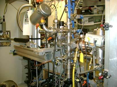 The x-ray detector operates in a vacuum, but must be isolated from the CESR vacuum to avoid contamination of CESR and allow quick-turnaround access to the detector. The detector vacuum (~0.