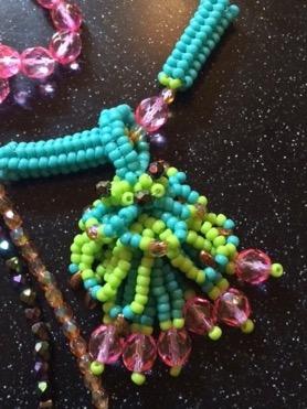 1 Big Bold Tassel Instructions by Gail DeLuca My classic tassel, re-booted to make it big and bold (and easier to stitch with larger beads!