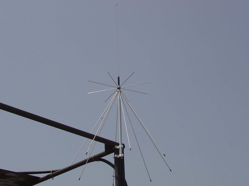 Discone Antenna 30 MHz to 1 GHz