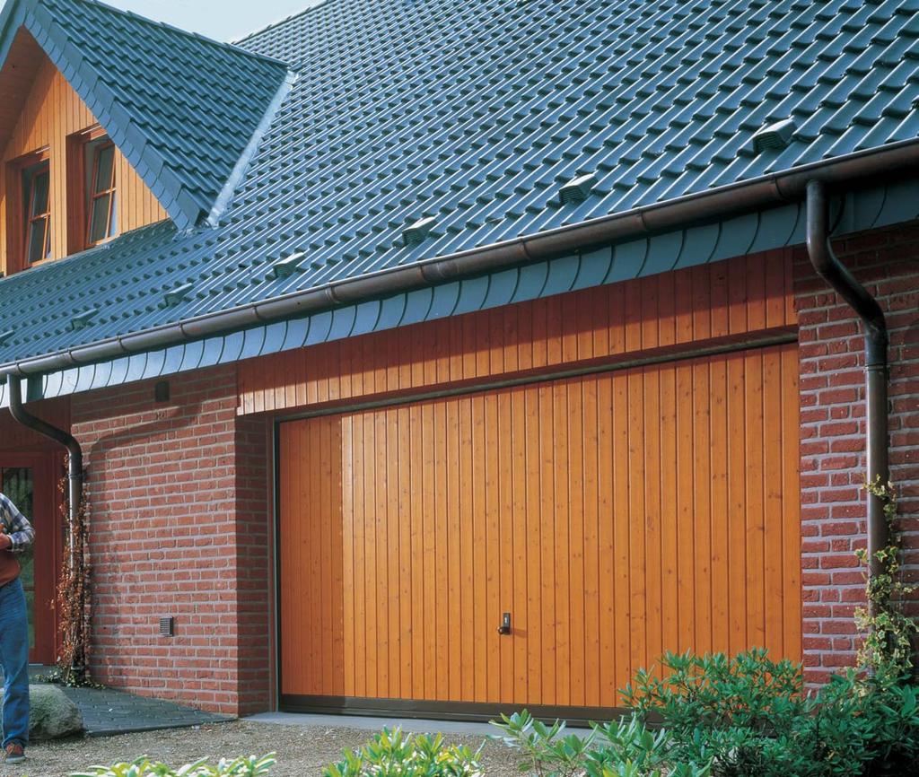 Glazing as a design element Depending on how the timber doors are divided, the