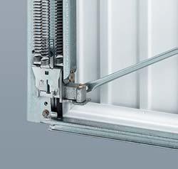 The cylinder lock can be integrated into the building's master locking system.