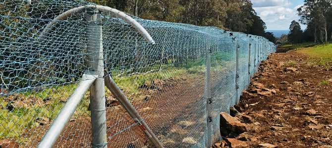 PLANNING SAMPLE FENCE DESIGN LONGLIFE BLUE NETTING WITH UMBRELLA EXTENSIONS The Waratah 1.