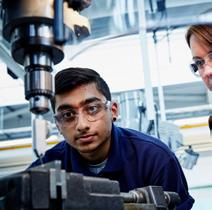 20 Engineering Apprenticeship Machinist Machinists in the Advanced Manufacturing Engineering sector are predominantly involved in highly skilled, complex and precision work, machining components from