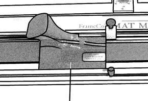 To begin cutting, align the start/stop silver line on the cutting head just before the start (or bottom) border line. (fig. 4) fig.
