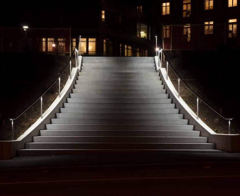 Q-LIGHTS STEP INTO THE LIGHT BRING AN EXTRA DIMENSION TO YOUR BALUSTRADE BY ADDING LED LIGHTING.