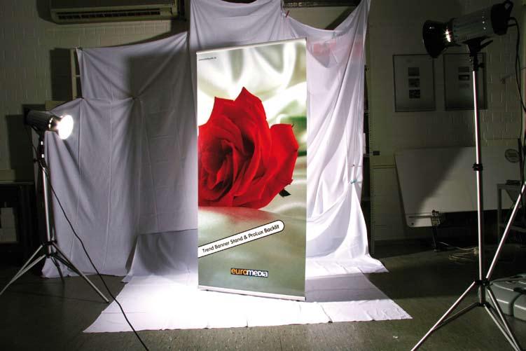 for trade fairs or PoS application, when several displays have to be placed immediately side by side.