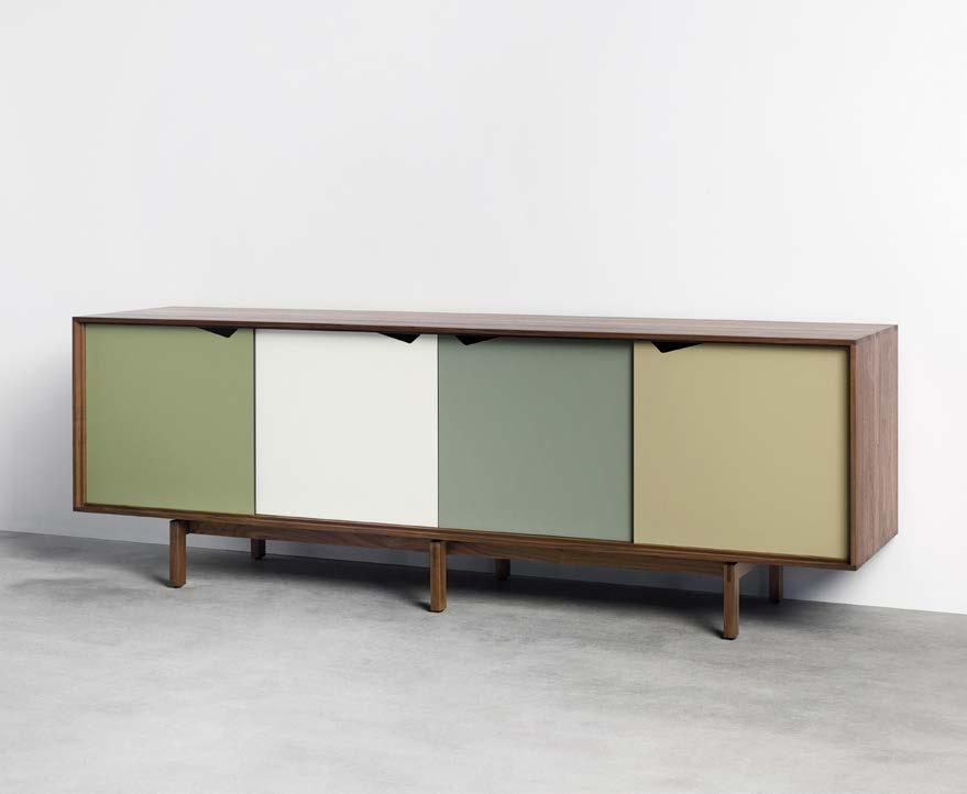 PURE PRIVILEGE Download the S1 ByKATO sideboard app for your ipad from the App Store and design your own personal S1 system With its modern design, the S1 re-interprets the classic sideboard and