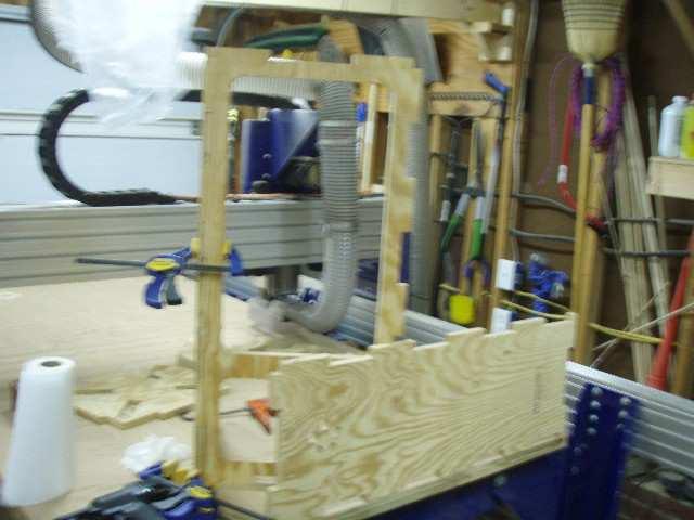 the box joints along the edges.