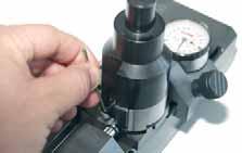 cartridge clamped again. Once this simple setting procedure has been carried out, the Power Reamer is ready for use.
