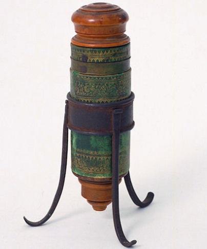 1609: Galileo Galilee develops compound microscope with