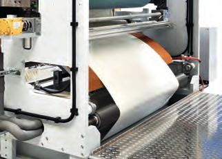 On laminating systems or wrapping machines, the glue is reactivated using pressure and heat by means of heated rollers.