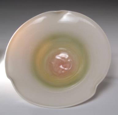 1182 Wavy Ray Bowl 2 Wide Translucent Porcelain Bowl with sprayed stains under
