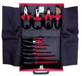 1000 V Tool cases and sets Insulated tools set 11 pcs For work on electrical installations Shock resistant plastic case Contains standard Bahco Insulated tools L : 320x300x100 / : 2800 Contents