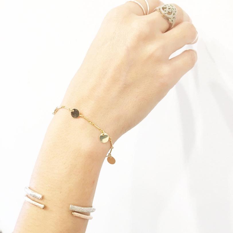 WS: $ 40; SRP: $80 Artemis bracelet: