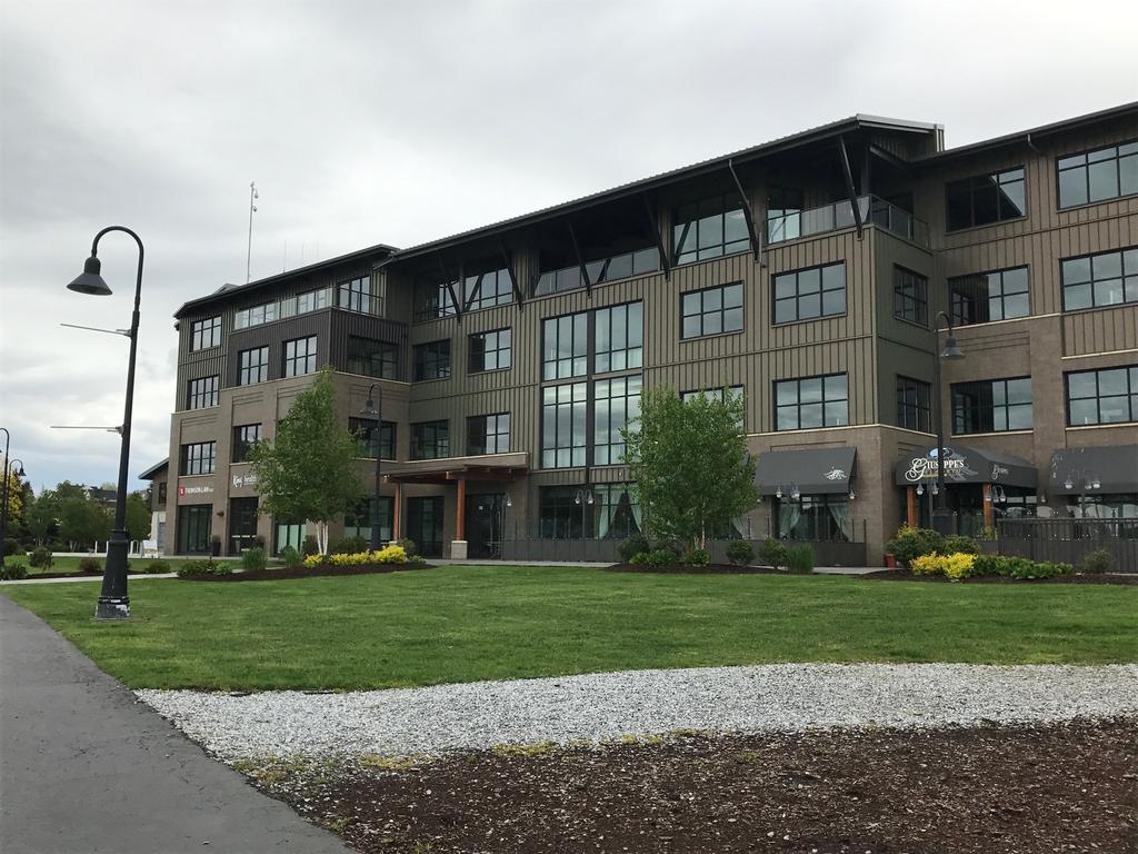 FOR LEASE 21 Bellwether Way, Bellingham, WA Class A Office Spaces - Prime Waterfront Location Suite 101 & 102: 1,983 SF Suite 103 & 104: 2,085 SF Suite 108: 1,200 SF Suite 109: 1,143 SF Suite 110: