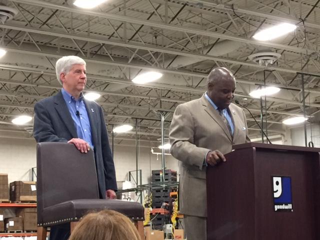 Michigan Governor Tour Goodwill Industries of Greater Detroit Michigan Governor Rick Snyder and Keith