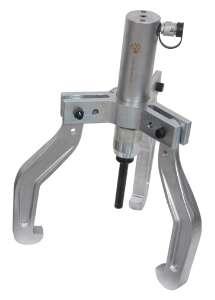 CHOOSING THE RIGHT PULLER TYPES OF PULLER Hydraulic Pullers These have a